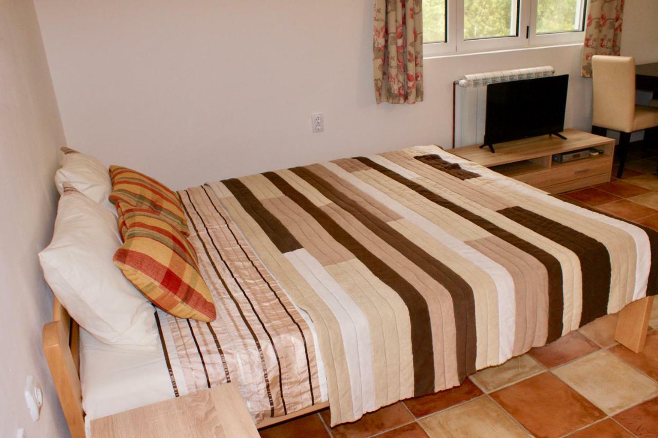 Studio Apartments Morinj Екстериор снимка