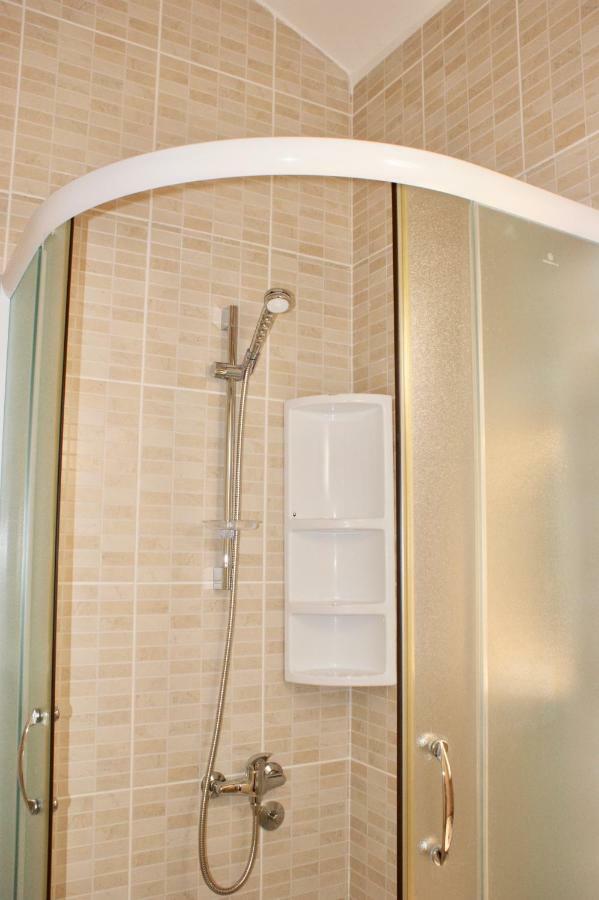 Studio Apartments Morinj Екстериор снимка