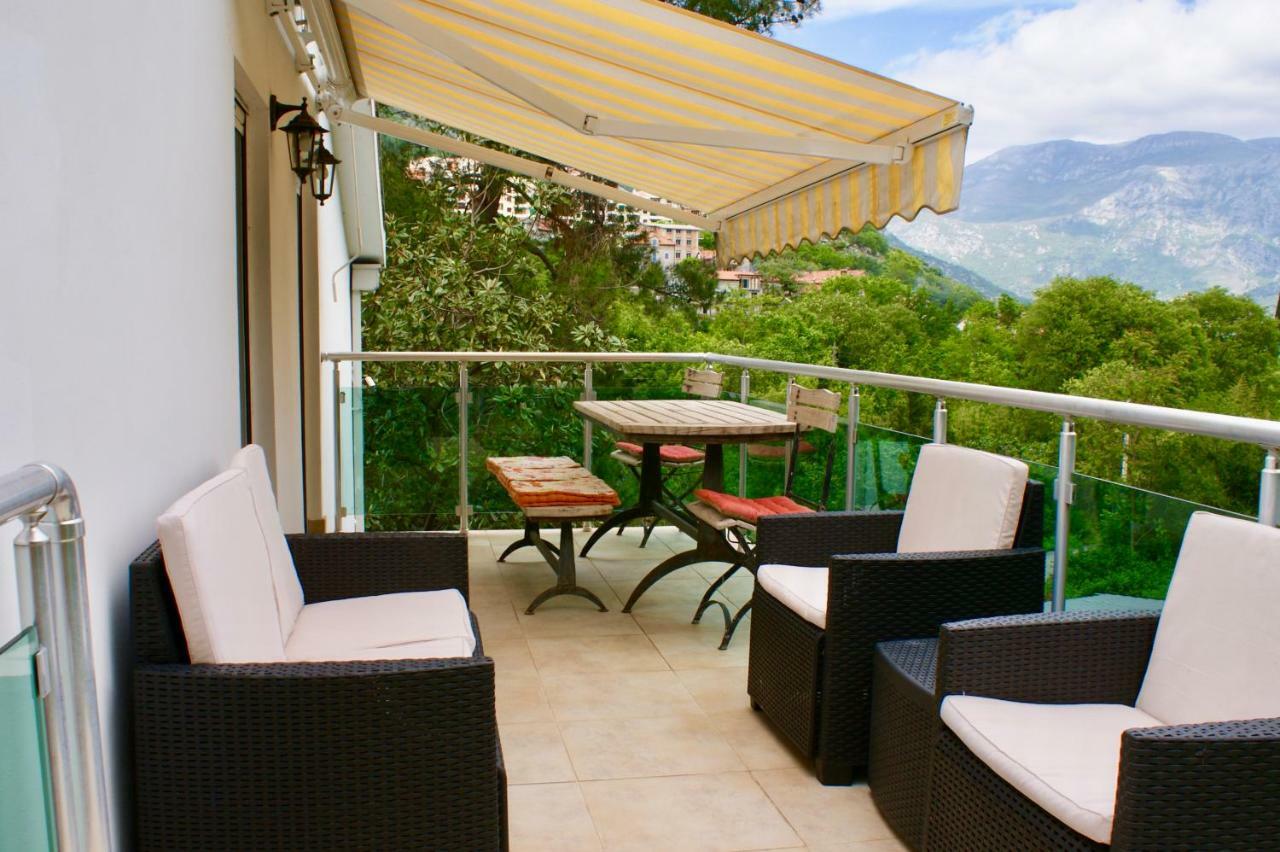 Studio Apartments Morinj Екстериор снимка